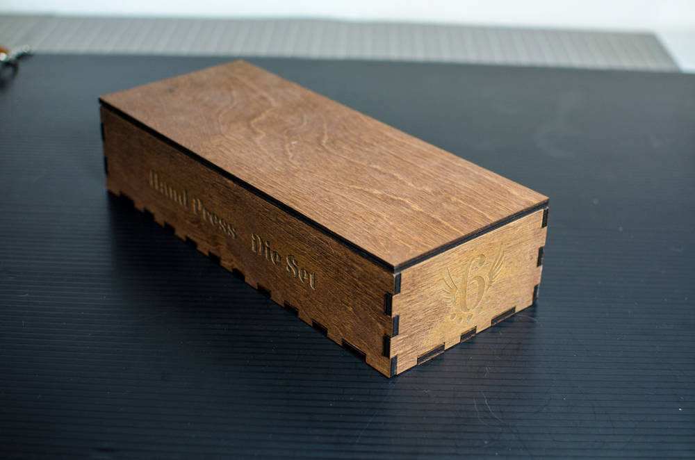 Hand Press Die Set Wooden Organizational Case