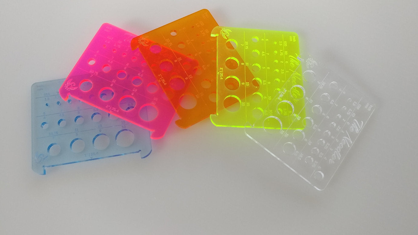 The "Needler" - Knitting Needle Gauge